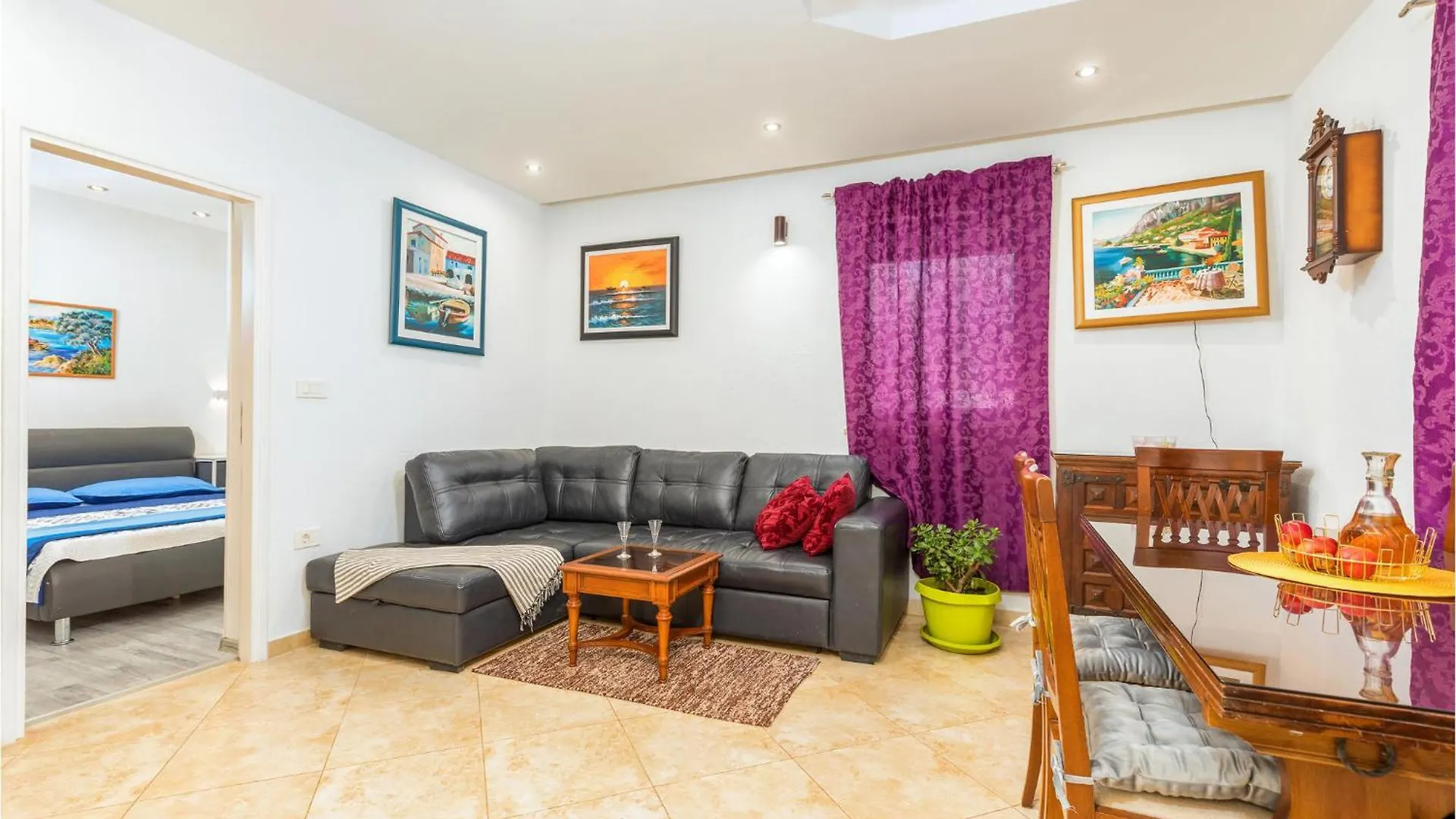Holiday home 4 Bedroom Stunning Home In Pomer