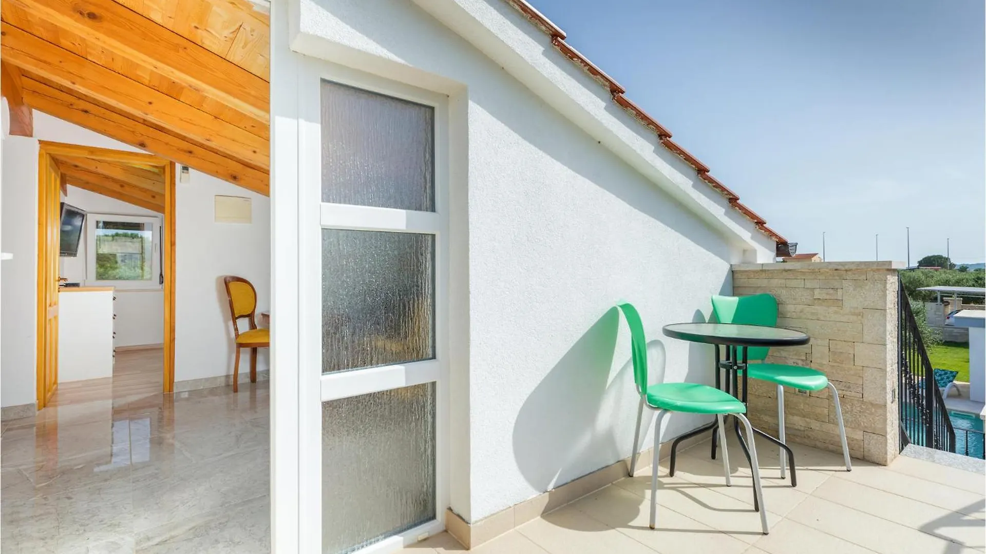 4 Bedroom Stunning Home In Pomer 0*,